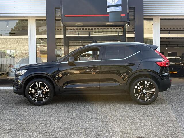 Volvo XC40 1.5 T3 Inscription / Automaat / NL-Auto / Dealer-Onderhouden / Vol-Leder / Open/Panodak / Stoelverwarming / Cruise-Control / Elektr.-Wegklapbare Trekhaak / Climate-Control / Standkachel / Digitaal-Dashboard / Keyless / LED / DAB / Navi / Apple-Carplay & A