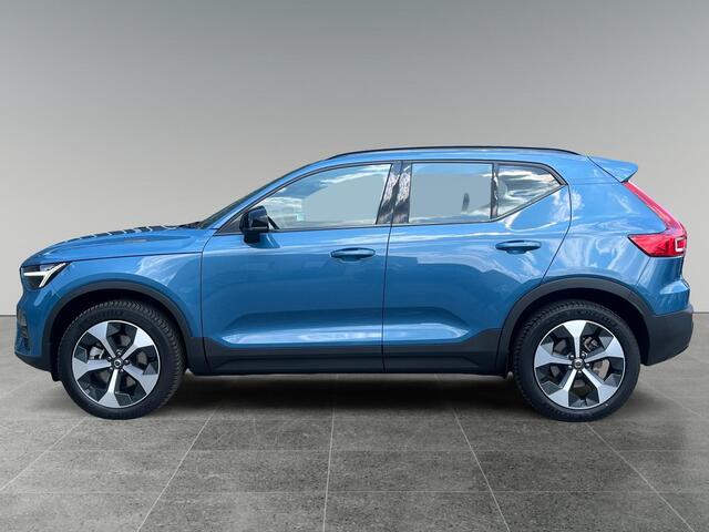 Volvo XC40 B4 Plus Dark | Harman Kardon | Elektrische stoelen met memory | Stoel & Stuurverwarming | Voorruitverwarming |