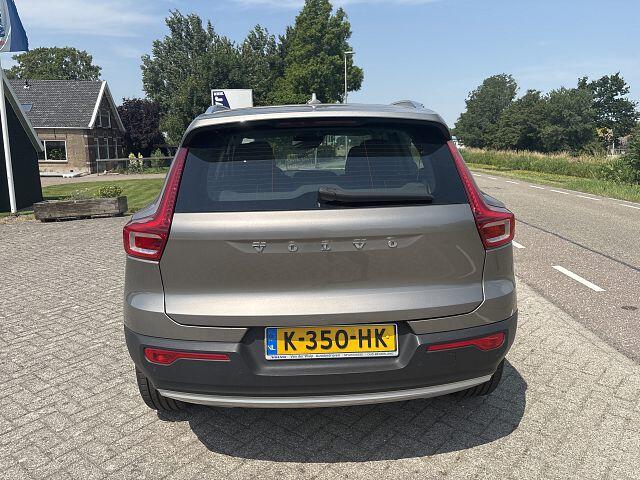 Volvo XC40 1.5 T2 Business Pro | Apple Carplay/Android | 2-zone Electronic Climate | Led | Navi