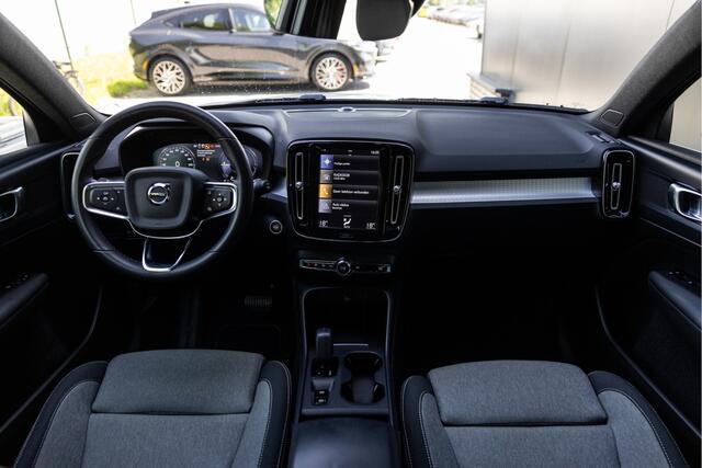 Volvo XC40 1.5 T4 Plug-in hybrid Core Bright | Camera | Carplay | LED