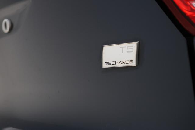 Volvo XC40 1.5 T5 Twin Engine Inscription Plug in!, Leer, panorama, Climate,