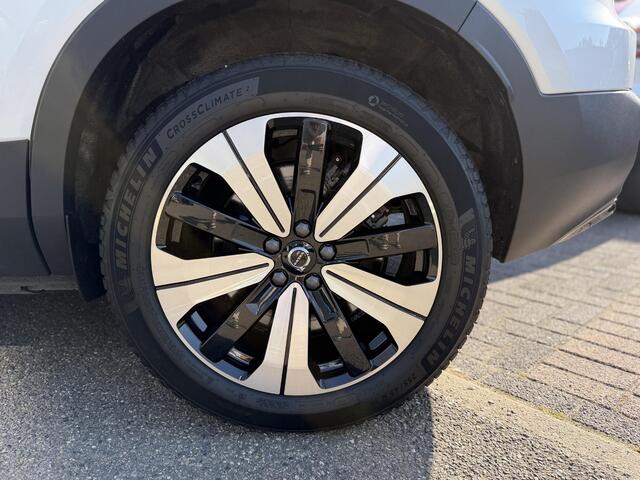 Volvo XC40 Recharge Core 70 kWh VAN: 32.900,- VOOR: 30.877,- UW WKVOORDEEL: 2.023,- | SOH 94% | VOLVO DEALER ONDERHOUDEN| ACHTERUITRIJCAMERA|