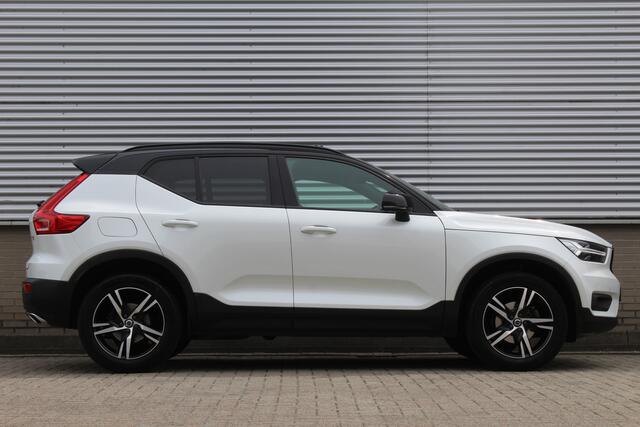Volvo XC40 1.5 T3 R-Design | Panoramadak | Dealer onderhouden | Harman Kardon | Navigatie | Stoelverwarming