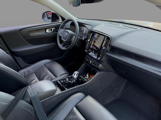 Volvo XC40 1.5 T4 Plug-in Hybrid Plus Bright | PHEV | Facelift | Trekhaak | Lederen Bekleding | Stoelverwarming | Keyless Entry | Elektrische Achterklep | Achteruitrijcamera | Parkeersensoren | Harman Kardon Audio | Elektrisch Verstelbare Voorstoelen | Navigatie