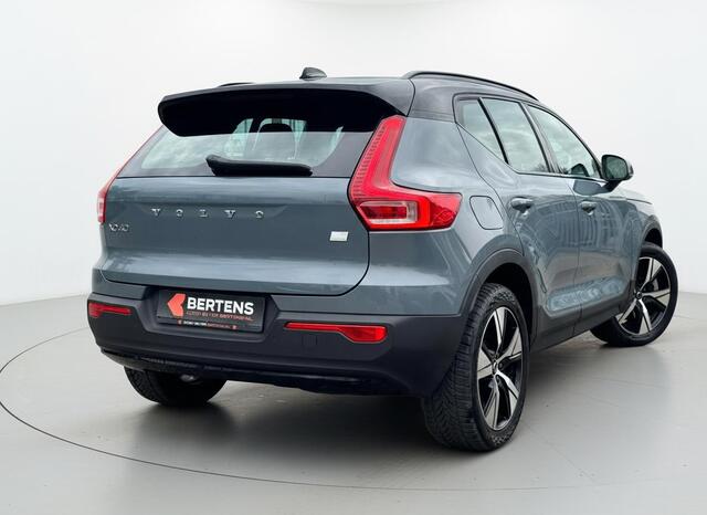 Volvo XC40 1.5 T4 Recharge Inscription Expression | Trekhaak! | Rijklaar geleverd incl 12 maanden BOVAG garantie! |