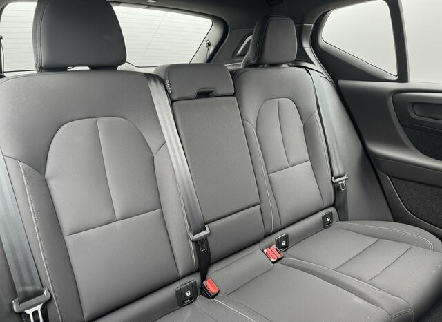 Volvo XC40 1.5 T4 Recharge Inscription Expression | Trekhaak! | Rijklaar geleverd incl 12 maanden BOVAG garantie! |