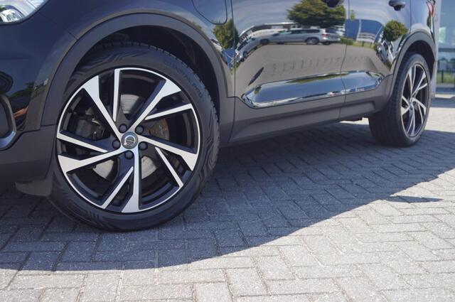 Volvo XC40 1.5 T5 Recharge R-Design / Panodak / Leer /Trekhaak wegklb./ Navi / Camera / 20 Inch LM/App-connect