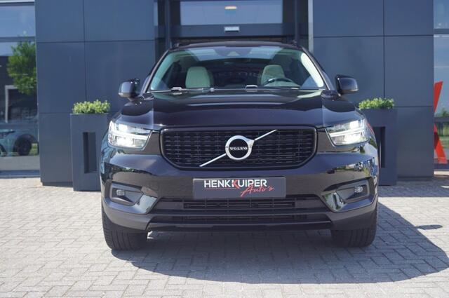 Volvo XC40 1.5 T5 Recharge R-Design / Panodak / Leer /Trekhaak wegklb./ Navi / Camera / 20 Inch LM/App-connect