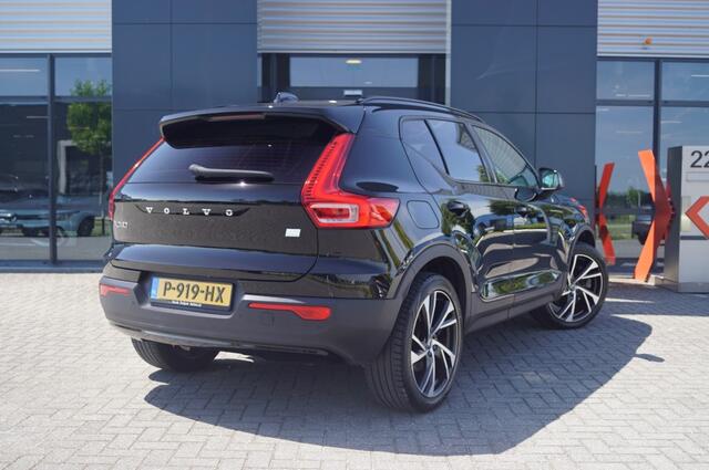 Volvo XC40 1.5 T5 Recharge R-Design / Panodak / Leer /Trekhaak wegklb./ Navi / Camera / 20 Inch LM/App-connect