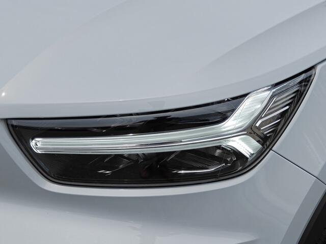Volvo XC40 T2 130PK Momentum Business | BLIS | Camera Achter | PDC V+A | Carplay | Adapt. Cruise