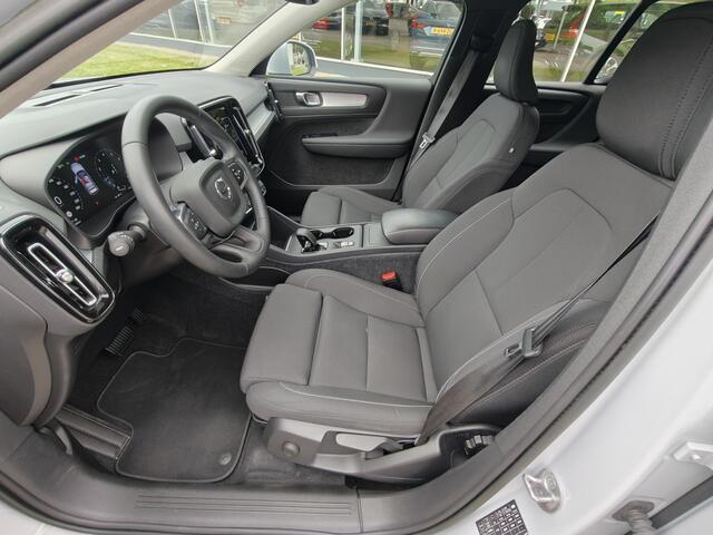 Volvo XC40 T2 130PK Momentum Business | BLIS | Camera Achter | PDC V+A | Carplay | Adapt. Cruise