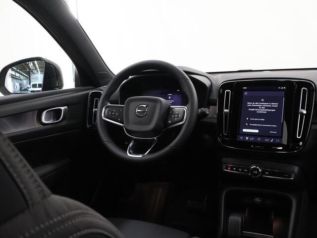 Volvo XC40 Recharge Twin Plus 78 kWh | Navigatie | Stoel/Stuurwielverwarming | Parkeercamera | Cruise Control Adaptief | Elektrische Achterklep |