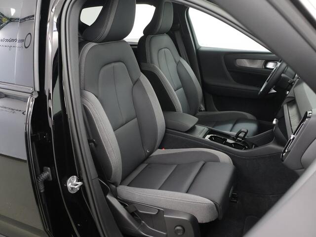 Volvo XC40 Recharge Twin Plus 78 kWh | Navigatie | Stoel/Stuurwielverwarming | Parkeercamera | Cruise Control Adaptief | Elektrische Achterklep |