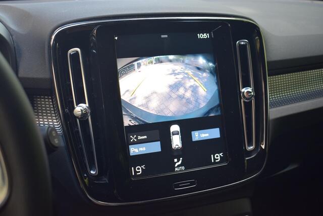 Volvo XC40 1.5 T4 PHEV R-Design met CAMERA|NAVIGATIE|CARPLAY