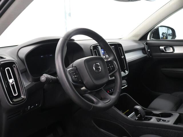 Volvo XC40 1.5 T5 Recharge Inscription Expression | Trekhaak Elektr. | Stoelverwarming | Cruise Control Adaptief | Stoel voor links electr. verstelbaar (met Memory) | Navigatie |