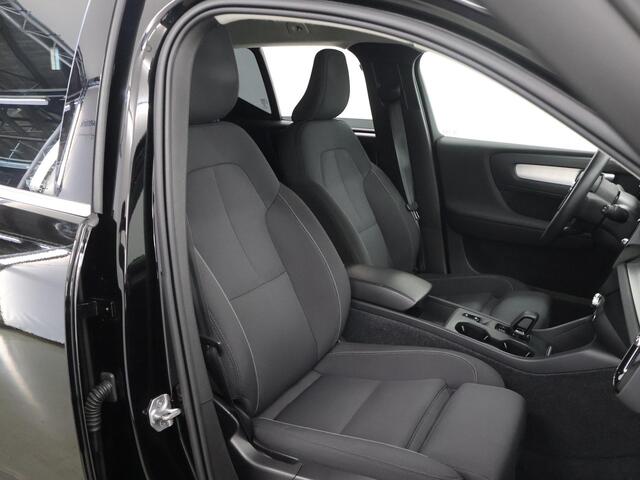 Volvo XC40 1.5 T5 Recharge Inscription Expression | Trekhaak Elektr. | Stoelverwarming | Cruise Control Adaptief | Stoel voor links electr. verstelbaar (met Memory) | Navigatie |