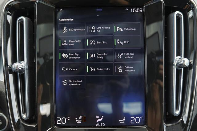 Volvo XC40 T2 Business Pro - Panorama/schuifdak - IntelliSafe Assist & Surround - Parkeercamera achter - Verwarmde voorstoelen & stuur - Parkeersensoren voor & achter - 19' LMV