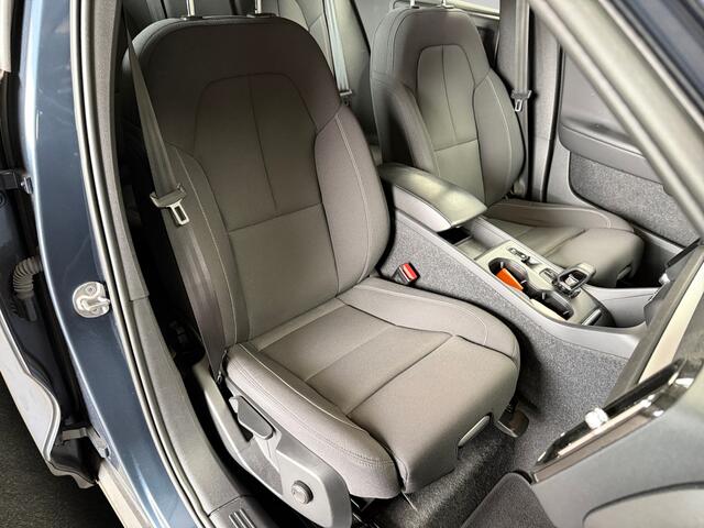 Volvo XC40 1.5 T4 Recharge Inscription Expression Aut- Camera, Digital Cockpit, Elek Trekhaak, Isofix, Apple Carplay, Android Auto