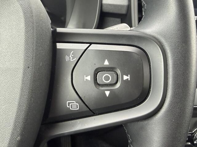 Volvo XC40 BWJ 2022 | 1.5 130PK T2 Momentum Core | TREKHAAK | CAMERA A | CLIMA | NAVI | PDC | CARPLAY |