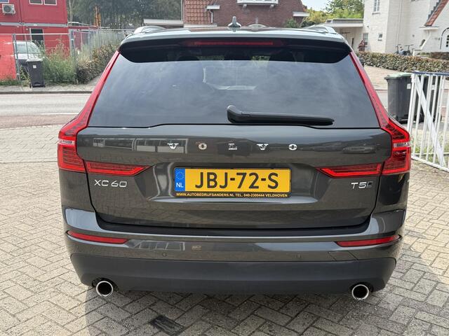 Volvo XC60 2.0 T5 250 pk AWD Momentum Intellisafe Pro-Line