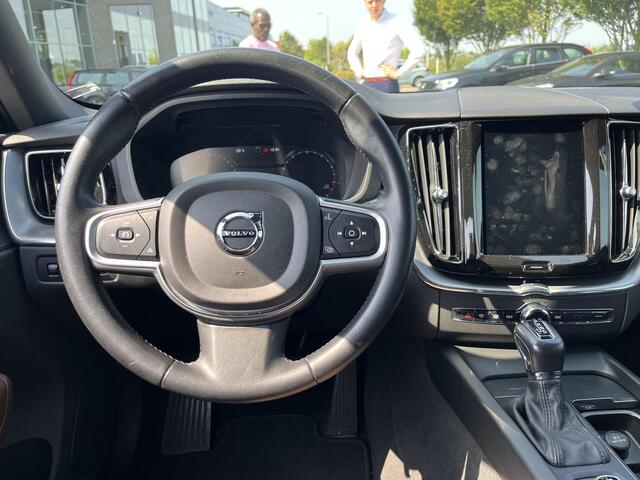 Volvo XC60 2.0 T5 Inscription | Leder | Stoelverwarming | Park.Camera | Verw. Voorruit | Trekhaak |