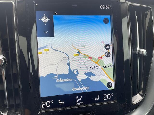 Volvo XC60 2.0 T5 Momentum 251 Pk Automaat Navigatie, Climate Control, Cruise Control, 18"Lm, Parkeersensoren, LED Koplampen