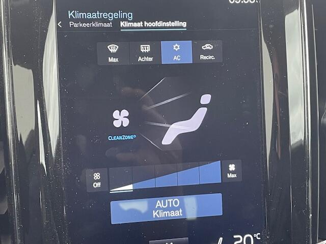 Volvo XC60 2.0 T5 Momentum 251 Pk Automaat Navigatie, Climate Control, Cruise Control, 18"Lm, Parkeersensoren, LED Koplampen