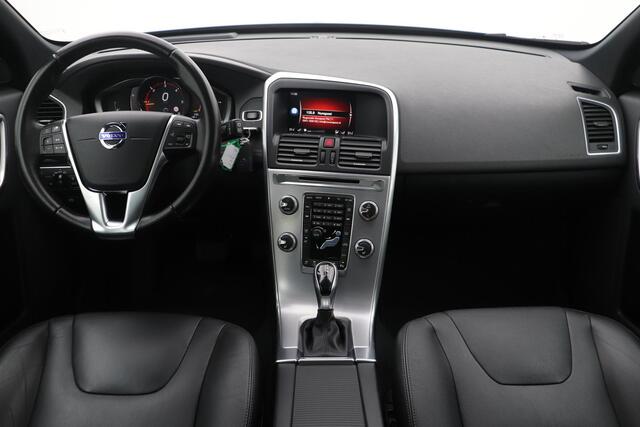 Volvo XC60 D4 Summum | Automaat | ACC | Panoramadak | Trekhaak | BLIS | Elektrische Achterklep