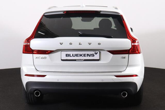 Volvo XC60 T4 Inscription - Panorama/schuifdak - IntelliSafe Assist - Verwarmde voorstoelen, stuur & achterbank - Parkeersensoren voor & achter - Extra getint glas - Elektr. inklapbare trekhaak - 18' LMV