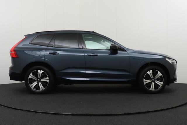 Volvo XC60 2.0 T6 PHEV AWD Plus Dark Pano-dak Leder Memory Trekhaak LED