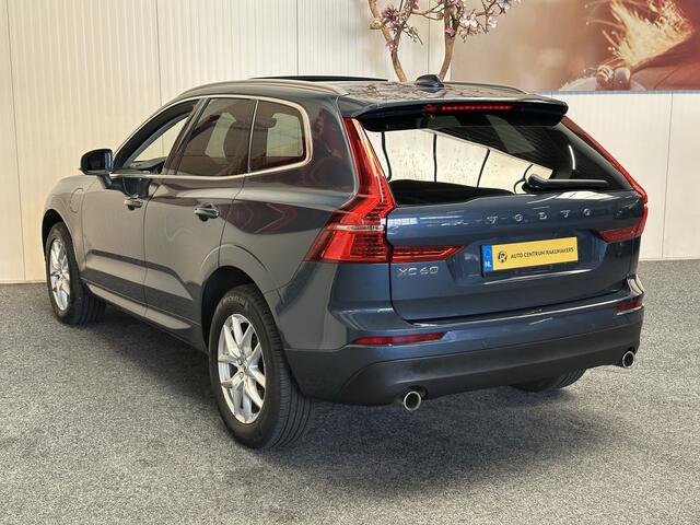 Volvo XC60 2.0 T8 TWIN ENGINE AWD MOMENTUM PRO LEDER NAVIGATIE ADAPTIVE CRUISE CONTROL APPLE CARPLAY/ANDROID PANORAMA SCHUIF/KANTELDAK RIJSTROOKSENSOREN DODEHOEKSENSOREN ZEER MOOI !! 3010