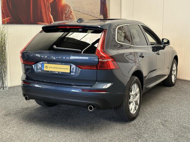 Volvo XC60 2.0 T8 TWIN ENGINE AWD MOMENTUM PRO LEDER NAVIGATIE ADAPTIVE CRUISE CONTROL APPLE CARPLAY/ANDROID PANORAMA SCHUIF/KANTELDAK RIJSTROOKSENSOREN DODEHOEKSENSOREN ZEER MOOI !! 3010