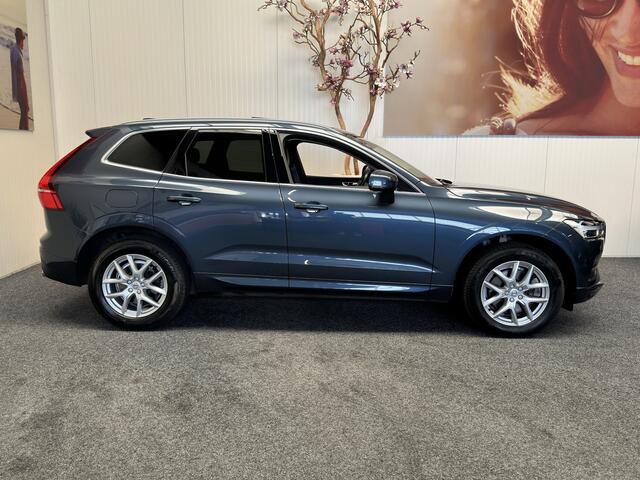 Volvo XC60 2.0 T8 TWIN ENGINE AWD MOMENTUM PRO LEDER NAVIGATIE ADAPTIVE CRUISE CONTROL APPLE CARPLAY/ANDROID PANORAMA SCHUIF/KANTELDAK RIJSTROOKSENSOREN DODEHOEKSENSOREN ZEER MOOI !! 3010