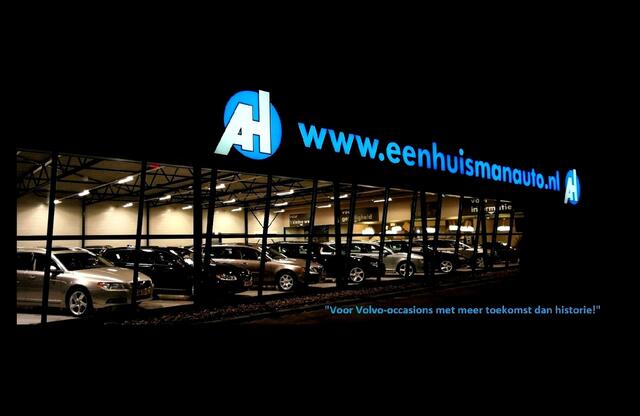 Volvo XC60 2.0 T8 Recharge AWD 335kW/455pk Aut8 Long Range Ultimate Dark LUCHTVERING + BOWERS&WILKINS + PANORAMADAK + EL.TREKHAAK + PILOT ASSIST + ADAPT.CRUISE + STOELVERWARMING&-VENTILATIE + 360 CAMERA + KEYLESS + PARKSENSOREN + 21" LM-VELGEN!!