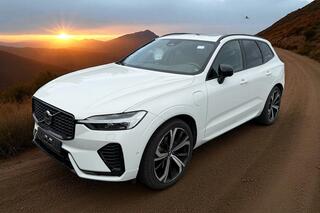 volvo-xc60-2.0-t8-recharge-awd-335k
