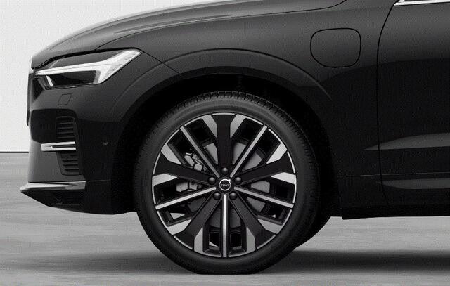 Volvo XC60 T6 350PK Automaat AWD Ultra Bright Climate / Luchtvering / Panorama dak / Head Up-Display / 360 Camera / Cardamom Leder / 21'' LM Velgen /