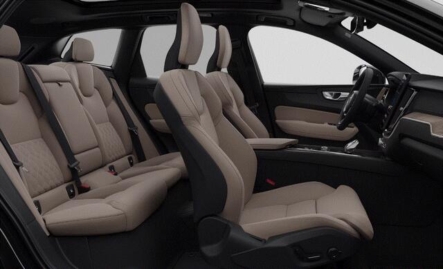 Volvo XC60 T6 350PK Automaat AWD Ultra Bright Climate / Luchtvering / Panorama dak / Head Up-Display / 360 Camera / Cardamom Leder / 21'' LM Velgen /