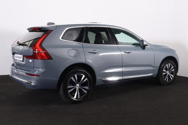 Volvo XC60 T6 Recharge AWD Core Bright - LONG RANGE - Panorama/schuifdak - IntelliSafe Assist & Surround - Adaptieve LED koplampen - Parkeercamera achter - Verwarmde voorstoelen, stuur & achterbank - Parkeersensoren voor & achter - Draadloze tel. lader - Extra getin