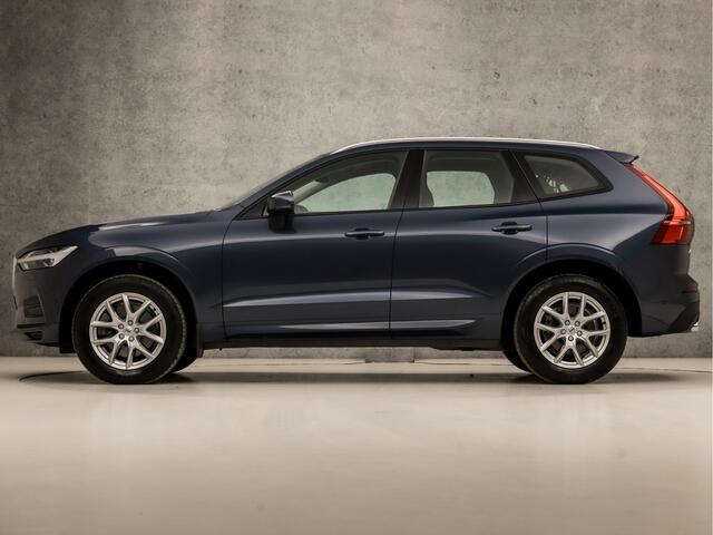 Volvo XC60 2.0 D4 Momentum Sport 191Pk Automaat (APPLE CARPLAY, GROOT NAVI, CAMERA, STUUR/STOELVERWARMING, KEYLESS, SPORTSTOELEN, ADAPTIVE CRUISE, LED KOPLAMPEN, NIEUWE APK, NIEUWSTAAT)