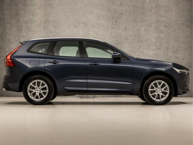 Volvo XC60 2.0 D4 Momentum Sport 191Pk Automaat (APPLE CARPLAY, GROOT NAVI, CAMERA, STUUR/STOELVERWARMING, KEYLESS, SPORTSTOELEN, ADAPTIVE CRUISE, LED KOPLAMPEN, NIEUWE APK, NIEUWSTAAT)