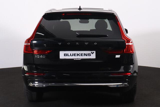Volvo XC60 T6 Recharge AWD Core Bright - LONG RANGE - Panorama/schuifdak - IntelliSafe Assist & Surround - Adaptieve LED koplampen - Parkeercamera achter - Verwarmde voorstoelen, stuur & achterbank - Parkeersensoren voor & achter - Draadloze tel. lader - Extra getin