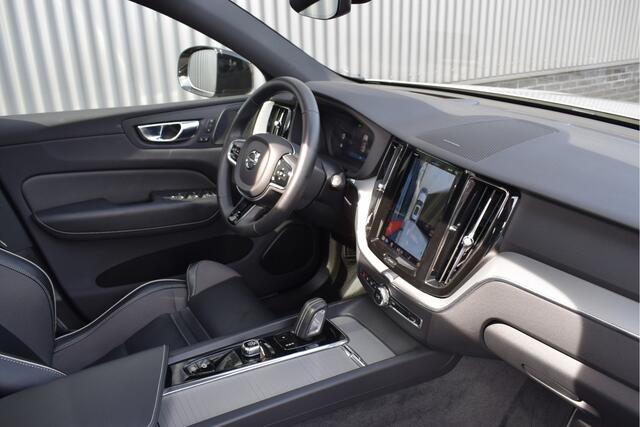 Volvo XC60 2.0 T6 Plug-in hybrid AWD R-Design Panorama, Elek. trekhaak, Head up, Harman/Kardon, Pilot assist, 360"