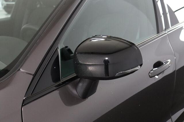 Volvo XC60 T8 Recharge AWD Plus Dark Volvo XC60 T8 Plug-in hybrid AWD Plus Dark - LONG RANGE - Panorama/schuifdak - IntelliSafe Assist & Surround - 360º Camera - Harman/Kardon audio - Adaptieve LED koplampen - Verwarmde voorstoelen, stuur & achterbank - Parkeersenso