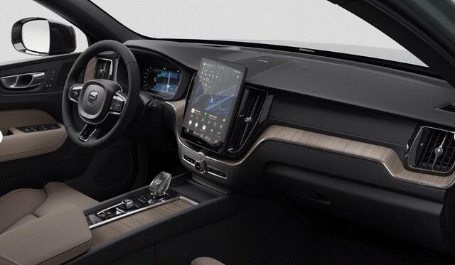 Volvo XC60 T6 350PK AWD Ultra Dark / Luchtvering / 360 Camera / Head Up Display / Panorama Dak / 21'' LM Velgen /