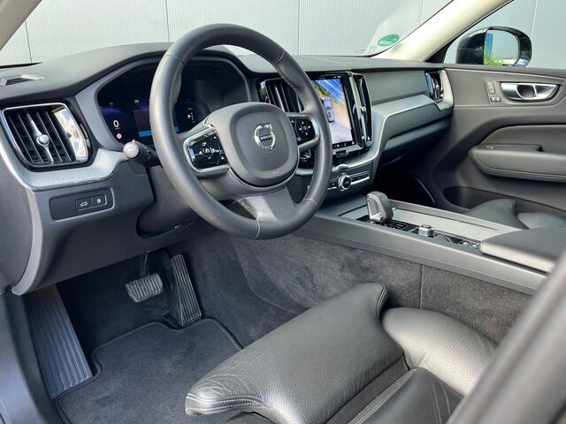 Volvo XC60 2.0 T6 Plug-in hybrid AWD Plus Dark Pano / 360 Camera / Trekhaak / Stuur- Stoel-Verw. / Key Les