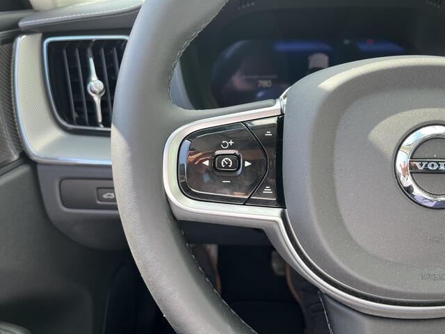 Volvo XC60 T6 Plug-in hybrid AWD Ultra Dark | Harman/Kardon | Trekhaak | 360 Camera | Memoryseats |