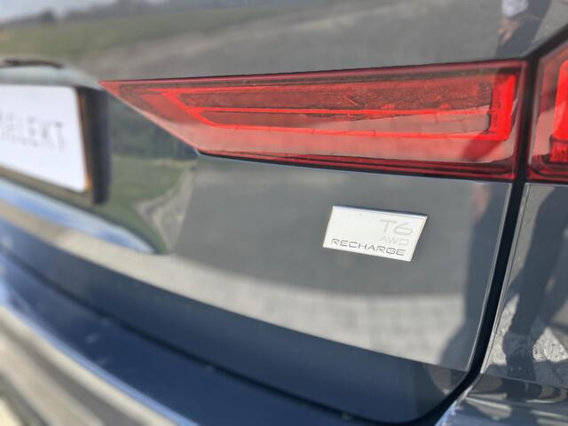 Volvo XC60 T6 Plug-in hybrid AWD Plus Dark Trekhaak | Panoramadak | Memorystoelen