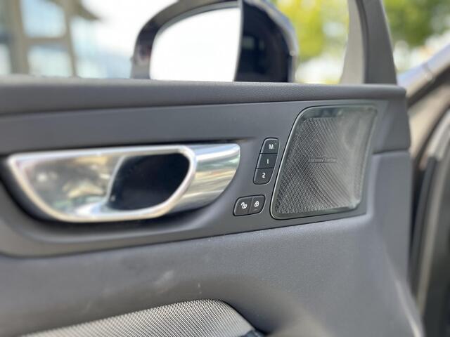 Volvo XC60 T8 Plug-in hybrid AWD Plus Dark | Harman/Kardon | Memoryseats | 21 Inch Velgen | Trekhaak |