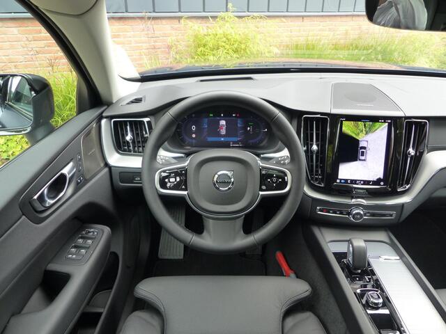 Volvo XC60 T6 Plug-in hybrid AWD Ultra Dark