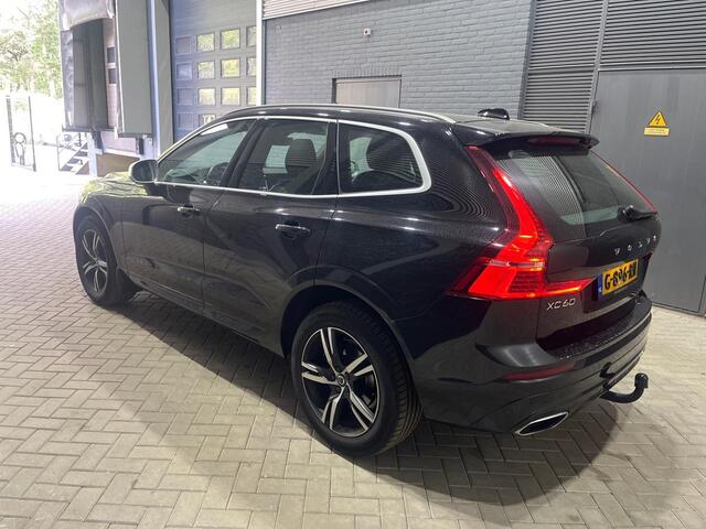 Volvo XC60 T5 R-Design | ACC | Trekhaak | Stoelverwarming | 19 Inch | Keyless